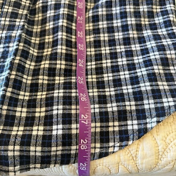 GENDER NEUTRAL navy plaid flannel button down casual cute size M / L - Picture 7 of 7